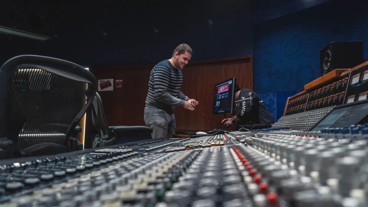 Finding the Perfect Mix and Mastering Engineer for Your Music