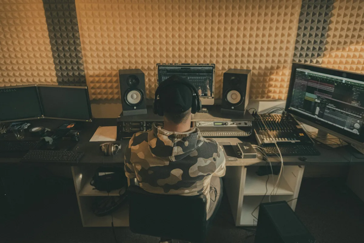 Genre Guide: Mixing Hip-Hop Vocals for Clarity, Punch, and Presence_1